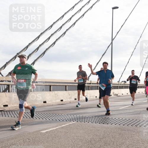 03.10.2024 - Köhlbrandbrückenlauf Matties Gatica Varas http://msf.ph/oto/7187896 03.10.2024 09:26:22 Position 2 1497, 1211 meine-sportfotos.de