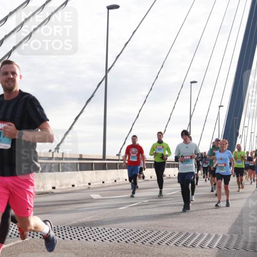 03.10.2024 - Köhlbrandbrückenlauf Matties Gatica Varas http://msf.ph/oto/7188077 03.10.2024 09:26:24 Position 2 121, 3107, 1574, 1450, 1721 meine-sportfotos.de