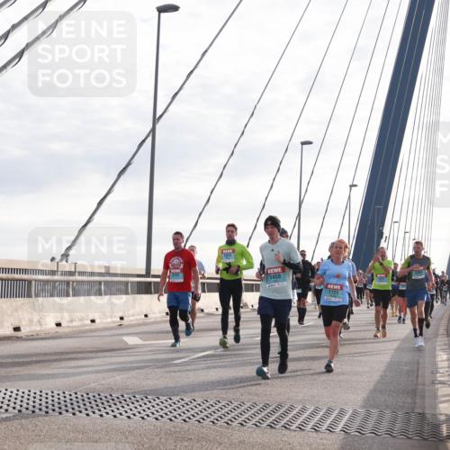 03.10.2024 - Köhlbrandbrückenlauf Matties Gatica Varas http://msf.ph/oto/7188101 03.10.2024 09:26:25 Position 2 1574, 1450, 1721, 2362 meine-sportfotos.de