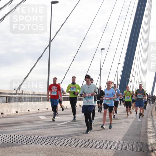 03.10.2024 - Köhlbrandbrückenlauf Matties Gatica Varas http://msf.ph/oto/7188126 03.10.2024 09:26:25 Position 2 1574, 3107, 1450, 2362, 1721 meine-sportfotos.de