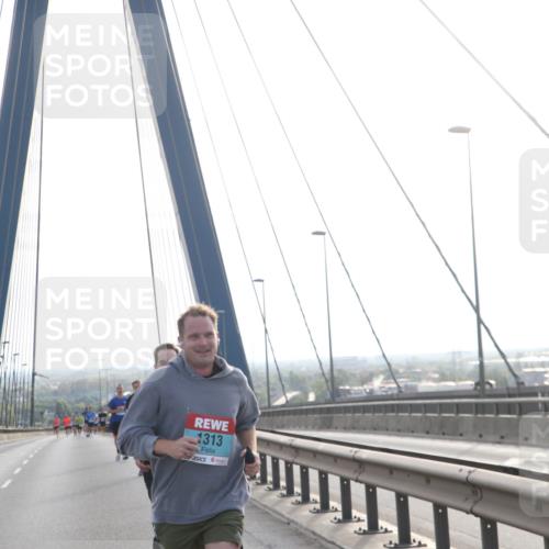 03.10.2024 - Köhlbrandbrückenlauf Jannik Wohlers http://msf.ph/oto/7188240 03.10.2024 09:18:27 Position 1 1313 meine-sportfotos.de