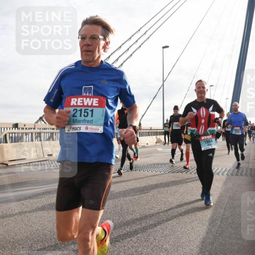 03.10.2024 - Köhlbrandbrückenlauf Matties Gatica Varas http://msf.ph/oto/7188602 03.10.2024 09:26:34 Position 2 2151, 1984, 1633 meine-sportfotos.de