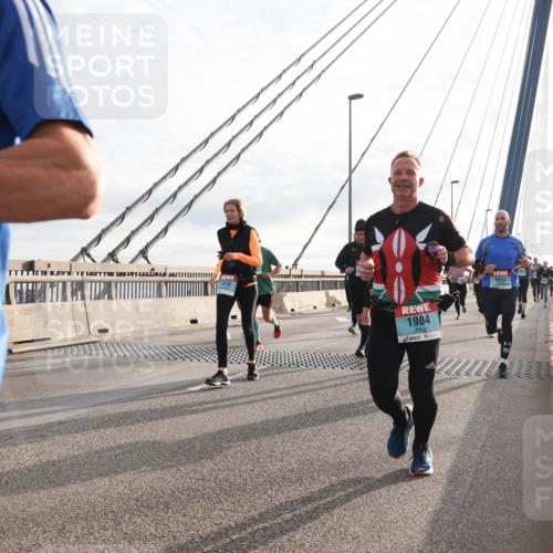 03.10.2024 - Köhlbrandbrückenlauf Matties Gatica Varas http://msf.ph/oto/7188636 03.10.2024 09:26:34 Position 2 1912, 1633, 1984 meine-sportfotos.de