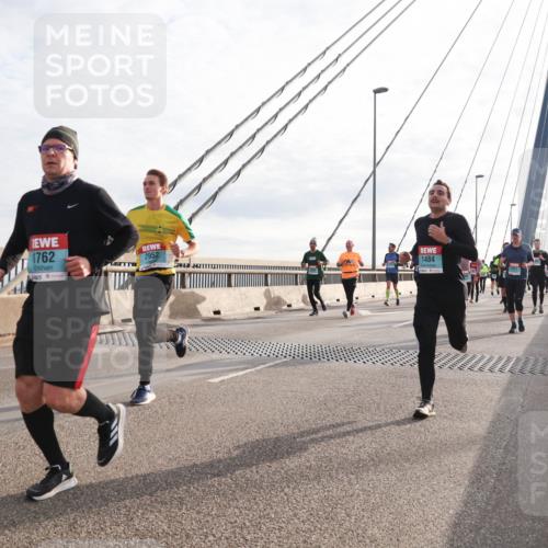 03.10.2024 - Köhlbrandbrückenlauf Matties Gatica Varas http://msf.ph/oto/7188780 03.10.2024 09:26:36 Position 2 1762, 2952, 1484 meine-sportfotos.de