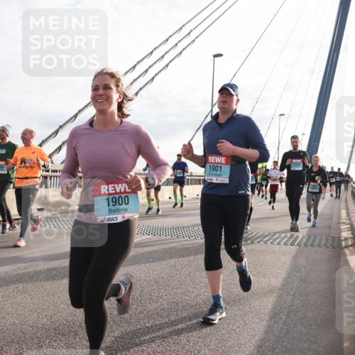 03.10.2024 - Köhlbrandbrückenlauf Matties Gatica Varas http://msf.ph/oto/7188945 03.10.2024 09:26:39 Position 2 1809, 1900, 1901, 1620 meine-sportfotos.de