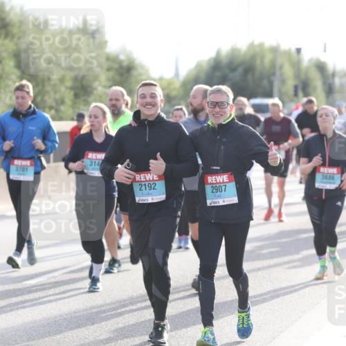 03.10.2024 - Köhlbrandbrückenlauf Fuchs,  Jonas http://msf.ph/oto/7189168 03.10.2024 09:23:22 Position 3 314, 3701, 2192, 2907, 3686 meine-sportfotos.de