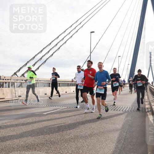 03.10.2024 - Köhlbrandbrückenlauf Matties Gatica Varas http://msf.ph/oto/7189277 03.10.2024 09:26:44 Position 2 1849, 1522, 1541 meine-sportfotos.de