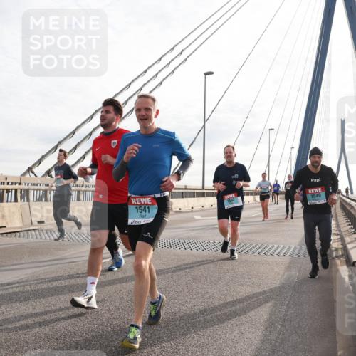 03.10.2024 - Köhlbrandbrückenlauf Matties Gatica Varas http://msf.ph/oto/7189364 03.10.2024 09:26:45 Position 2 1710, 1541, 1692, 1849 meine-sportfotos.de
