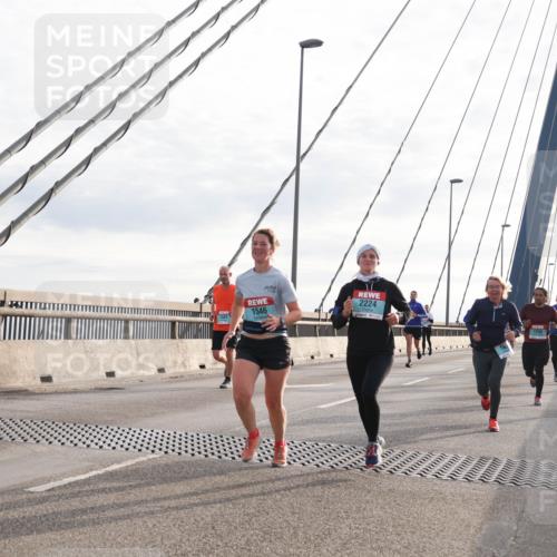 03.10.2024 - Köhlbrandbrückenlauf Matties Gatica Varas http://msf.ph/oto/7189576 03.10.2024 09:26:48 Position 2 1546, 2224, 1151 meine-sportfotos.de