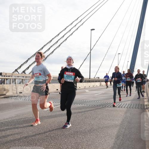 03.10.2024 - Köhlbrandbrückenlauf Matties Gatica Varas http://msf.ph/oto/7189665 03.10.2024 09:26:49 Position 2 1546, 2224 meine-sportfotos.de