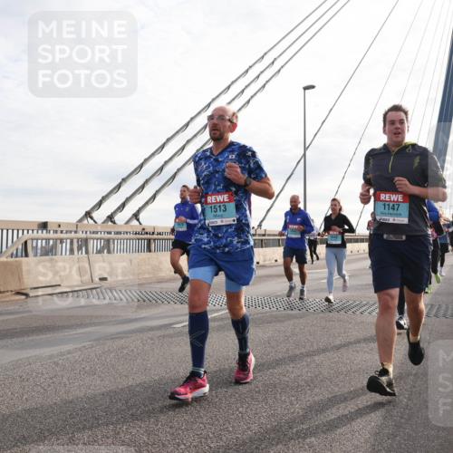 03.10.2024 - Köhlbrandbrückenlauf Matties Gatica Varas http://msf.ph/oto/7190006 03.10.2024 09:26:53 Position 2 1513, 1842, 1147 meine-sportfotos.de
