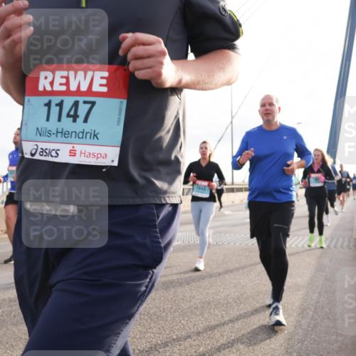 03.10.2024 - Köhlbrandbrückenlauf Matties Gatica Varas http://msf.ph/oto/7190030 03.10.2024 09:26:54 Position 2 1147, 1843 meine-sportfotos.de