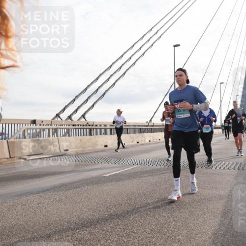 03.10.2024 - Köhlbrandbrückenlauf Matties Gatica Varas http://msf.ph/oto/7190134 03.10.2024 09:26:56 Position 2 357, 1605 meine-sportfotos.de