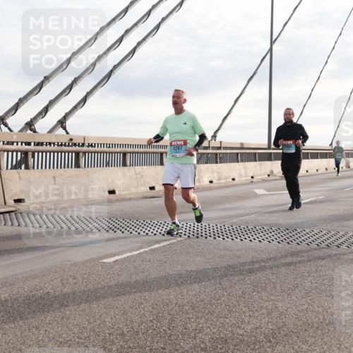 03.10.2024 - Köhlbrandbrückenlauf Matties Gatica Varas http://msf.ph/oto/7190281 03.10.2024 09:27:00 Position 2 1468, 1287, 2326, 2205, 15, 1719 meine-sportfotos.de