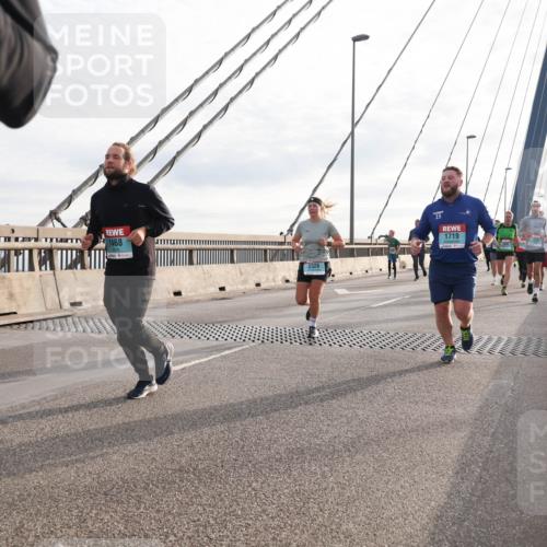 03.10.2024 - Köhlbrandbrückenlauf Matties Gatica Varas http://msf.ph/oto/7190474 03.10.2024 09:27:02 Position 2 1468, 2326, 15, 1719 meine-sportfotos.de