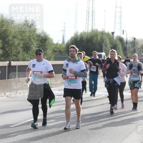 03.10.2024 - Köhlbrandbrückenlauf Fuchs,  Jonas http://msf.ph/oto/7190744 03.10.2024 09:24:18 Position 3 2815, 331, 3311, 3099, 3103 meine-sportfotos.de