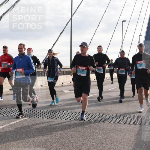 03.10.2024 - Köhlbrandbrückenlauf Matties Gatica Varas http://msf.ph/oto/7190925 03.10.2024 09:27:10 Position 2 1559, 1200, 1590, 1398, 19, 1831, 2050 meine-sportfotos.de