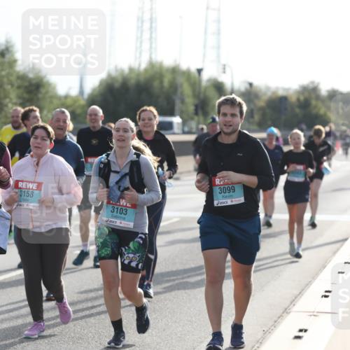 03.10.2024 - Köhlbrandbrückenlauf Fuchs,  Jonas http://msf.ph/oto/7190951 03.10.2024 09:24:23 Position 3 3158, 3103, 3099 meine-sportfotos.de