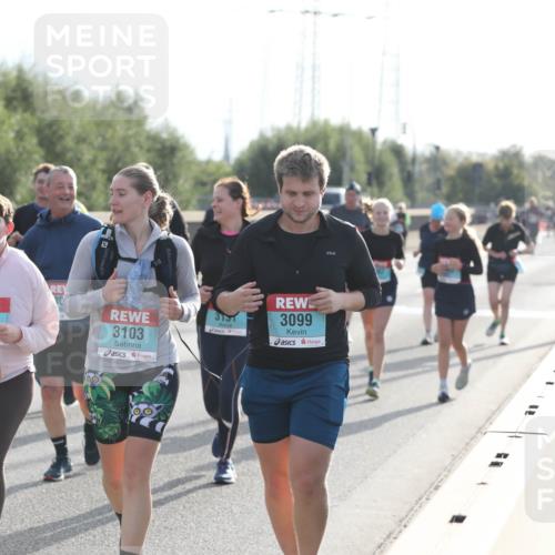 03.10.2024 - Köhlbrandbrückenlauf Fuchs,  Jonas http://msf.ph/oto/7191132 03.10.2024 09:24:24 Position 3 3158, 3103, 3151, 3099 meine-sportfotos.de