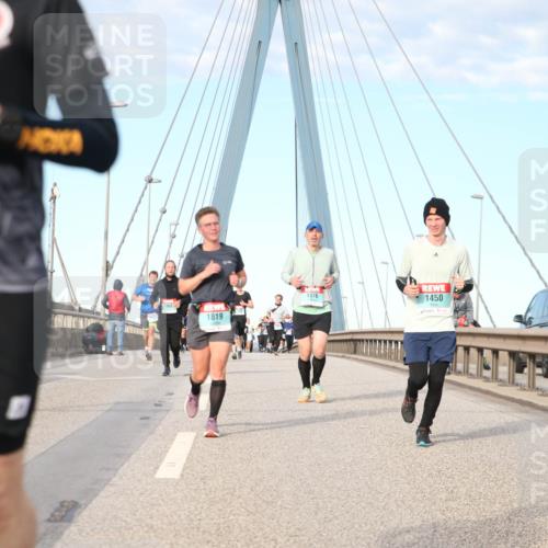 03.10.2024 - Köhlbrandbrückenlauf Jannik Wohlers http://msf.ph/oto/7191167 03.10.2024 09:44:36 Position 2 2005, 1468, 1819, 1376, 1450 meine-sportfotos.de