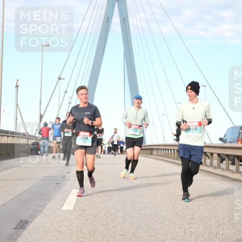 03.10.2024 - Köhlbrandbrückenlauf Jannik Wohlers http://msf.ph/oto/7191228 03.10.2024 09:44:36 Position 2 1819, 376, 1450 meine-sportfotos.de