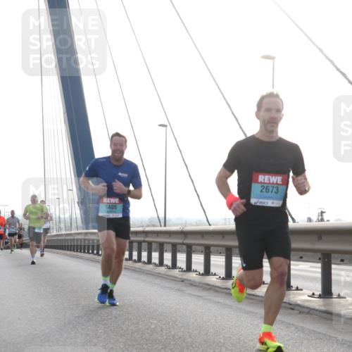 03.10.2024 - Köhlbrandbrückenlauf Jannik Wohlers http://msf.ph/oto/7191367 03.10.2024 09:18:51 Position 1 1405, 2673 meine-sportfotos.de