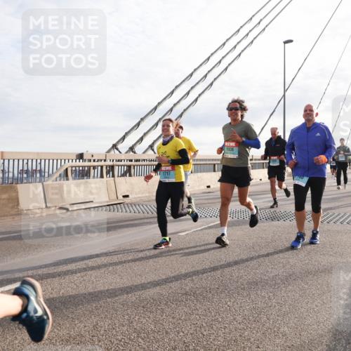 03.10.2024 - Köhlbrandbrückenlauf Matties Gatica Varas http://msf.ph/oto/7191855 03.10.2024 09:27:21 Position 2 1717, 1936 meine-sportfotos.de
