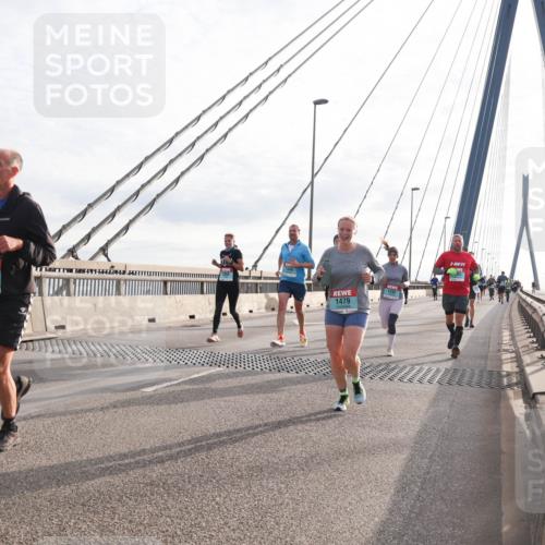 03.10.2024 - Köhlbrandbrückenlauf Matties Gatica Varas http://msf.ph/oto/7192012 03.10.2024 09:27:23 Position 2 2098, 1479, 45 meine-sportfotos.de