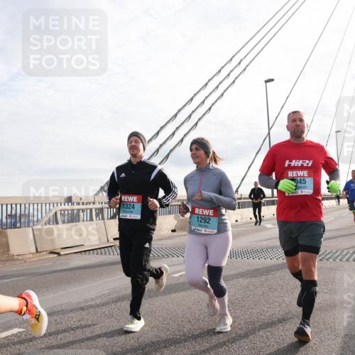 03.10.2024 - Köhlbrandbrückenlauf Matties Gatica Varas http://msf.ph/oto/7192162 03.10.2024 09:27:25 Position 2 446, 1324, 1292, 045 meine-sportfotos.de