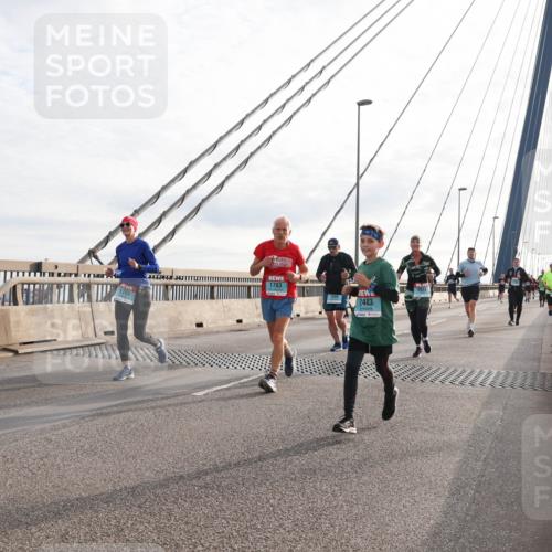 03.10.2024 - Köhlbrandbrückenlauf Matties Gatica Varas http://msf.ph/oto/7193029 03.10.2024 09:27:36 Position 2 1703, 1708, 2483, 2071 meine-sportfotos.de