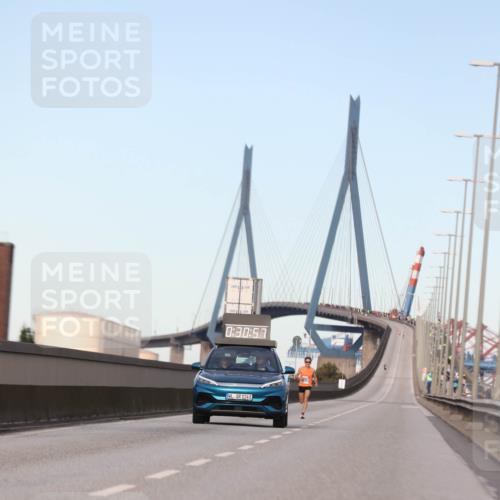 03.10.2024 - Köhlbrandbrückenlauf Fuchs,  Jonas http://msf.ph/oto/7193065 03.10.2024 09:30:41 Position 3 0, 30, 57, 124 meine-sportfotos.de