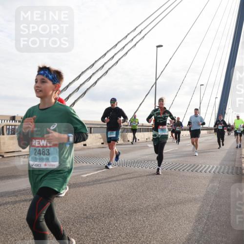 03.10.2024 - Köhlbrandbrückenlauf Matties Gatica Varas http://msf.ph/oto/7193124 03.10.2024 09:27:37 Position 2 2483, 2071 meine-sportfotos.de