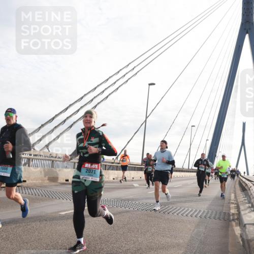 03.10.2024 - Köhlbrandbrückenlauf Matties Gatica Varas http://msf.ph/oto/7193216 03.10.2024 09:27:38 Position 2 1666, 2071 meine-sportfotos.de