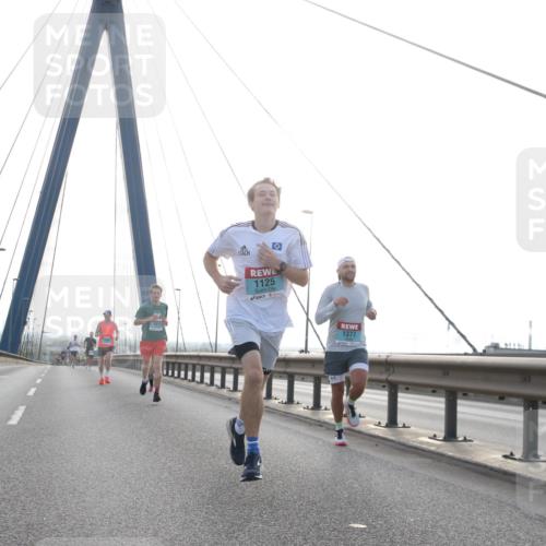 03.10.2024 - Köhlbrandbrückenlauf Jannik Wohlers http://msf.ph/oto/7193399 03.10.2024 09:19:03 Position 1 1125, 1377 meine-sportfotos.de