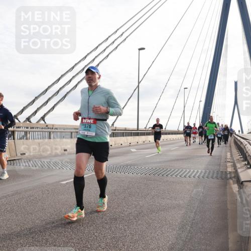 03.10.2024 - Köhlbrandbrückenlauf Matties Gatica Varas http://msf.ph/oto/7193541 03.10.2024 09:27:43 Position 2 2059, 1376 meine-sportfotos.de