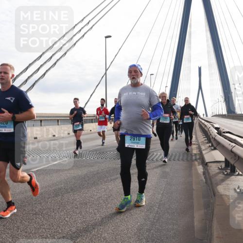 03.10.2024 - Köhlbrandbrückenlauf Matties Gatica Varas http://msf.ph/oto/7193918 03.10.2024 09:27:49 Position 2 2910, 1103, 1566 meine-sportfotos.de
