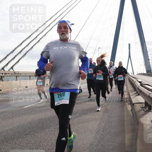 03.10.2024 - Köhlbrandbrückenlauf Matties Gatica Varas http://msf.ph/oto/7193951 03.10.2024 09:27:49 Position 2 1819, 2910, 1103, 1566 meine-sportfotos.de