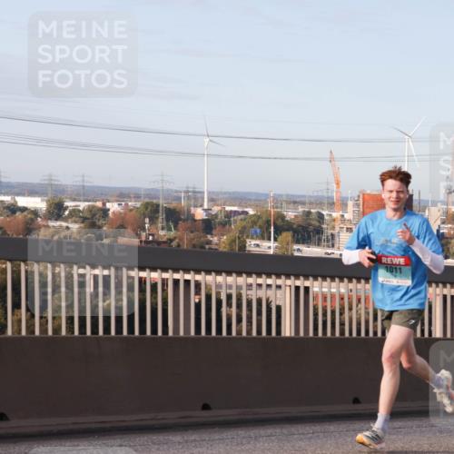 03.10.2024 - Köhlbrandbrückenlauf Matties Gatica Varas http://msf.ph/oto/7194429 03.10.2024 09:27:56 Position 2 2780, 1011 meine-sportfotos.de