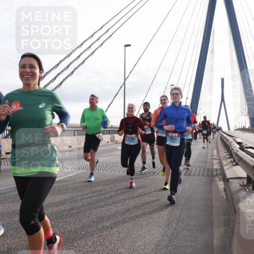 03.10.2024 - Köhlbrandbrückenlauf Matties Gatica Varas http://msf.ph/oto/7194709 03.10.2024 09:28:00 Position 2 1926, 169, 1784, 2057 meine-sportfotos.de