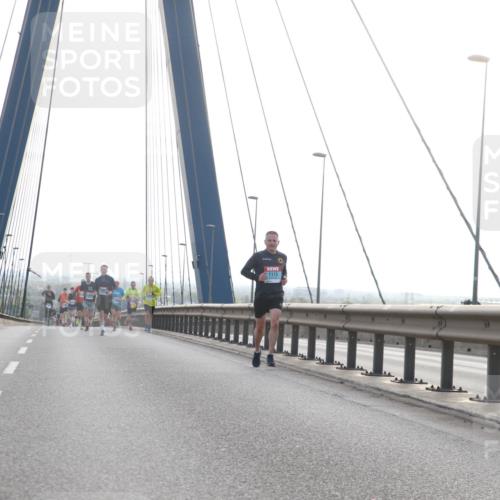 03.10.2024 - Köhlbrandbrückenlauf Jannik Wohlers http://msf.ph/oto/7194791 03.10.2024 09:19:19 Position 1 1115 meine-sportfotos.de
