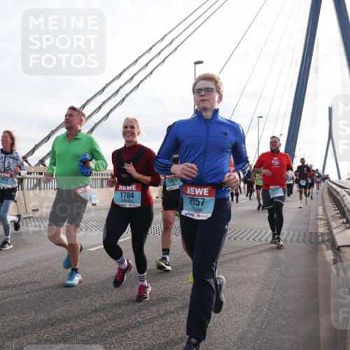 03.10.2024 - Köhlbrandbrückenlauf Matties Gatica Varas http://msf.ph/oto/7194794 03.10.2024 09:28:01 Position 2 1923, 1784, 1451, 2057, 1477 meine-sportfotos.de