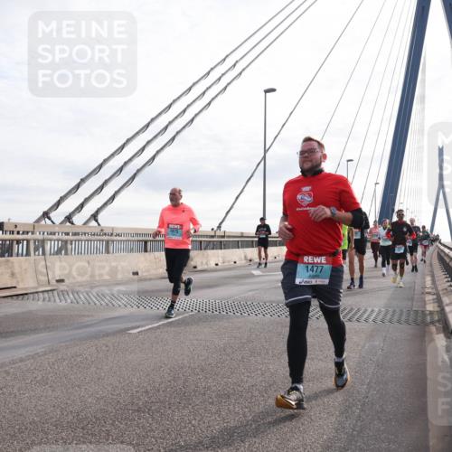 03.10.2024 - Köhlbrandbrückenlauf Matties Gatica Varas http://msf.ph/oto/7194921 03.10.2024 09:28:02 Position 2 1875, 1477 meine-sportfotos.de