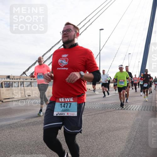03.10.2024 - Köhlbrandbrückenlauf Matties Gatica Varas http://msf.ph/oto/7194969 03.10.2024 09:28:03 Position 2 1875, 1477, 1473 meine-sportfotos.de