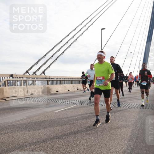 03.10.2024 - Köhlbrandbrückenlauf Matties Gatica Varas http://msf.ph/oto/7195013 03.10.2024 09:28:04 Position 2 1473 meine-sportfotos.de