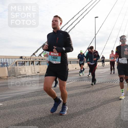 03.10.2024 - Köhlbrandbrückenlauf Matties Gatica Varas http://msf.ph/oto/7195132 03.10.2024 09:28:05 Position 2 1404 meine-sportfotos.de
