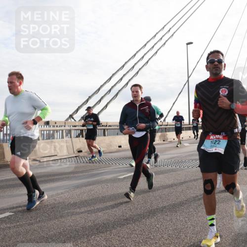 03.10.2024 - Köhlbrandbrückenlauf Matties Gatica Varas http://msf.ph/oto/7195177 03.10.2024 09:28:06 Position 2 23, 1122 meine-sportfotos.de