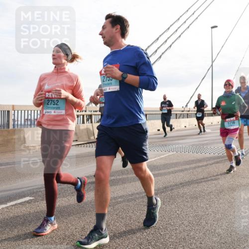 03.10.2024 - Köhlbrandbrückenlauf Matties Gatica Varas http://msf.ph/oto/7195233 03.10.2024 09:28:09 Position 2 2752, 24, 210, 1716, 1727 meine-sportfotos.de