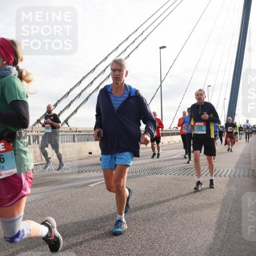 03.10.2024 - Köhlbrandbrückenlauf Matties Gatica Varas http://msf.ph/oto/7195284 03.10.2024 09:28:10 Position 2 1716, 1727 meine-sportfotos.de