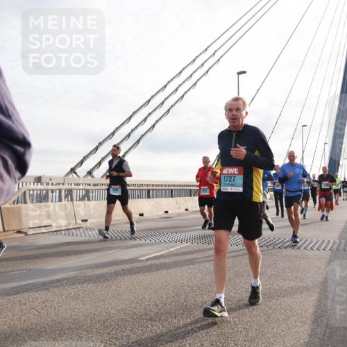 03.10.2024 - Köhlbrandbrückenlauf Matties Gatica Varas http://msf.ph/oto/7195301 03.10.2024 09:28:11 Position 2 2020, 1727 meine-sportfotos.de