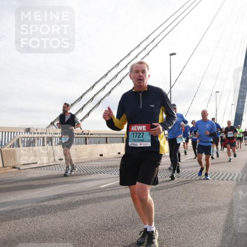03.10.2024 - Köhlbrandbrückenlauf Matties Gatica Varas http://msf.ph/oto/7195330 03.10.2024 09:28:11 Position 2 1727 meine-sportfotos.de